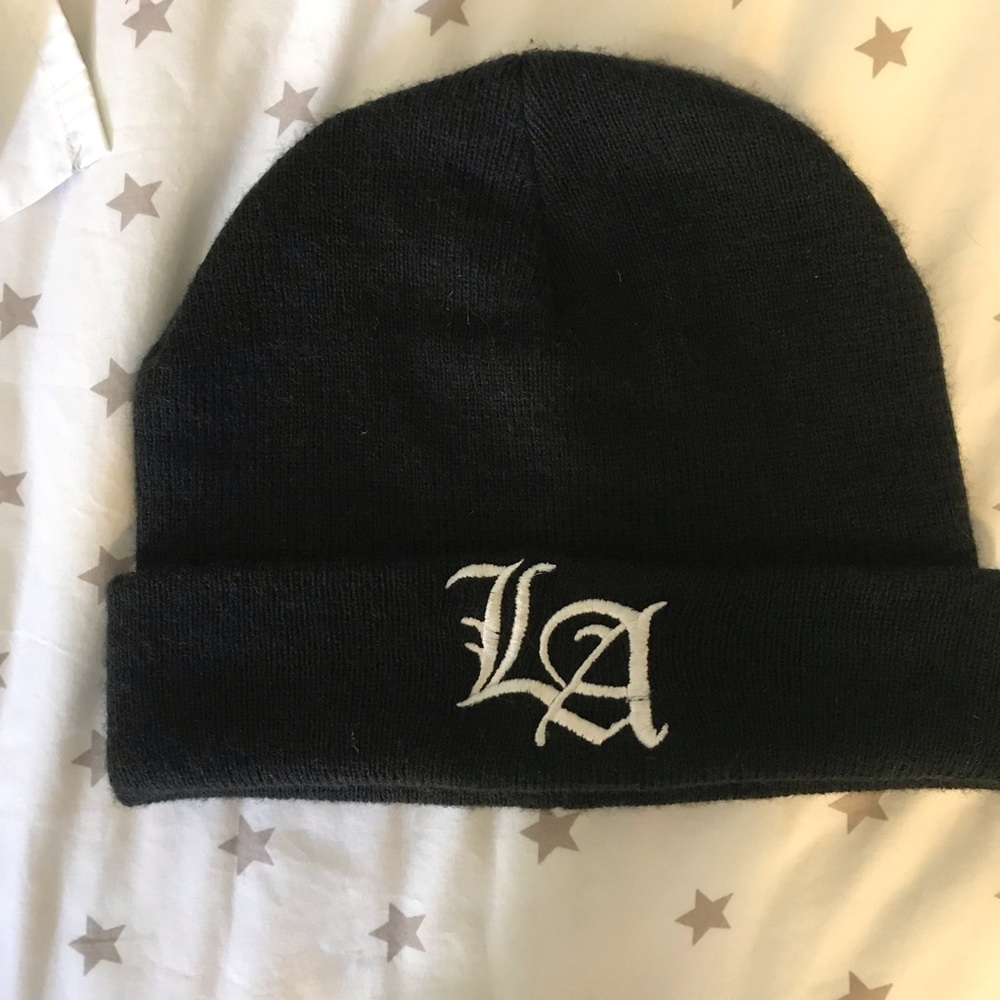 F21 LA beanie